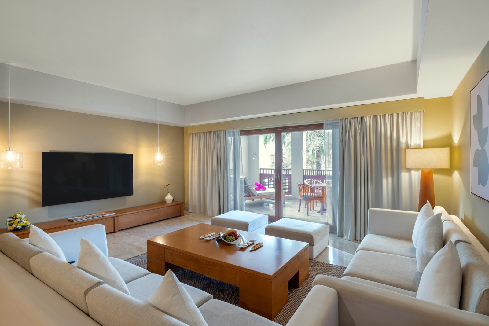 Deluxe Suite Pool View