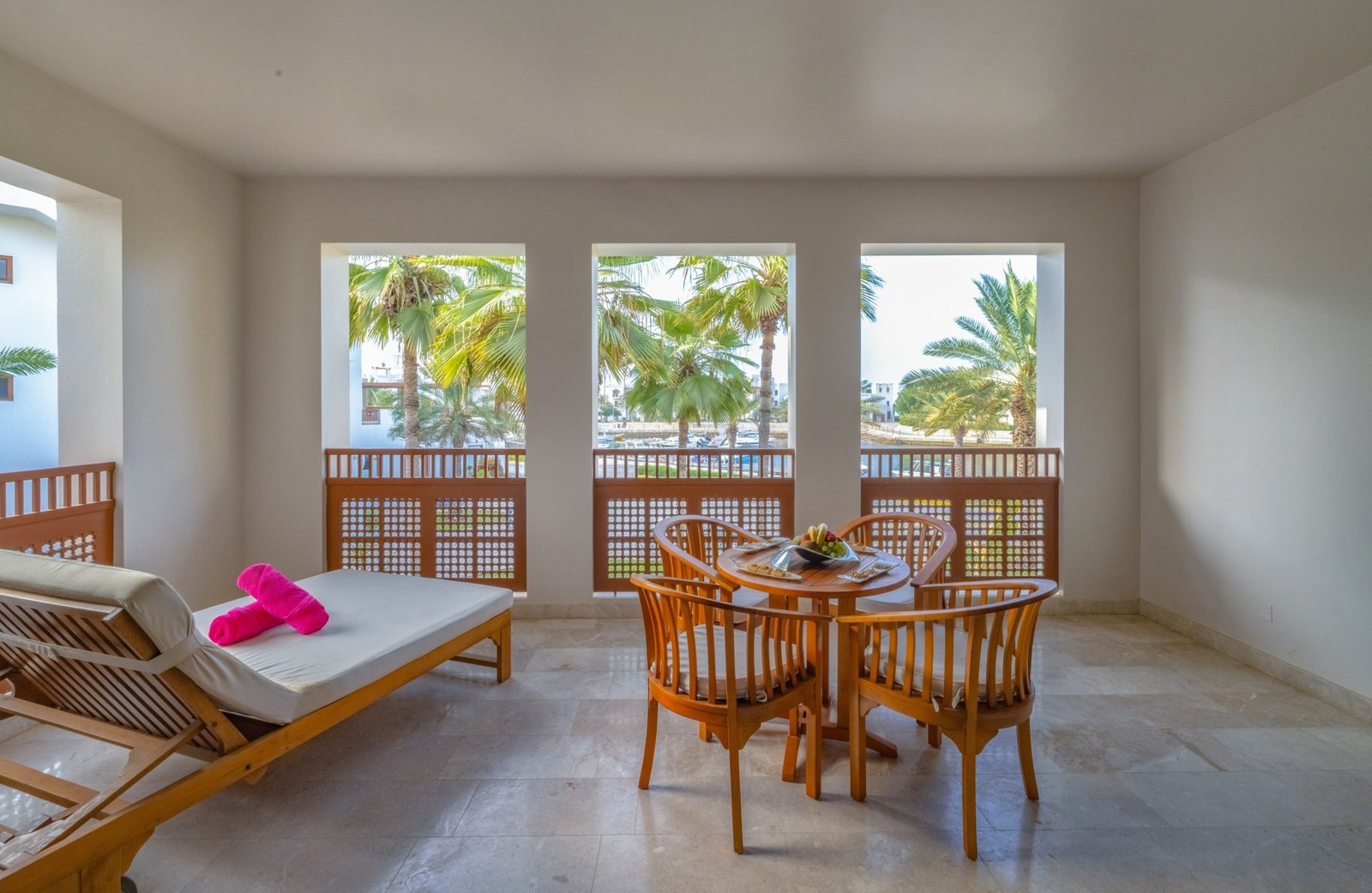 Deluxe Suite Pool View